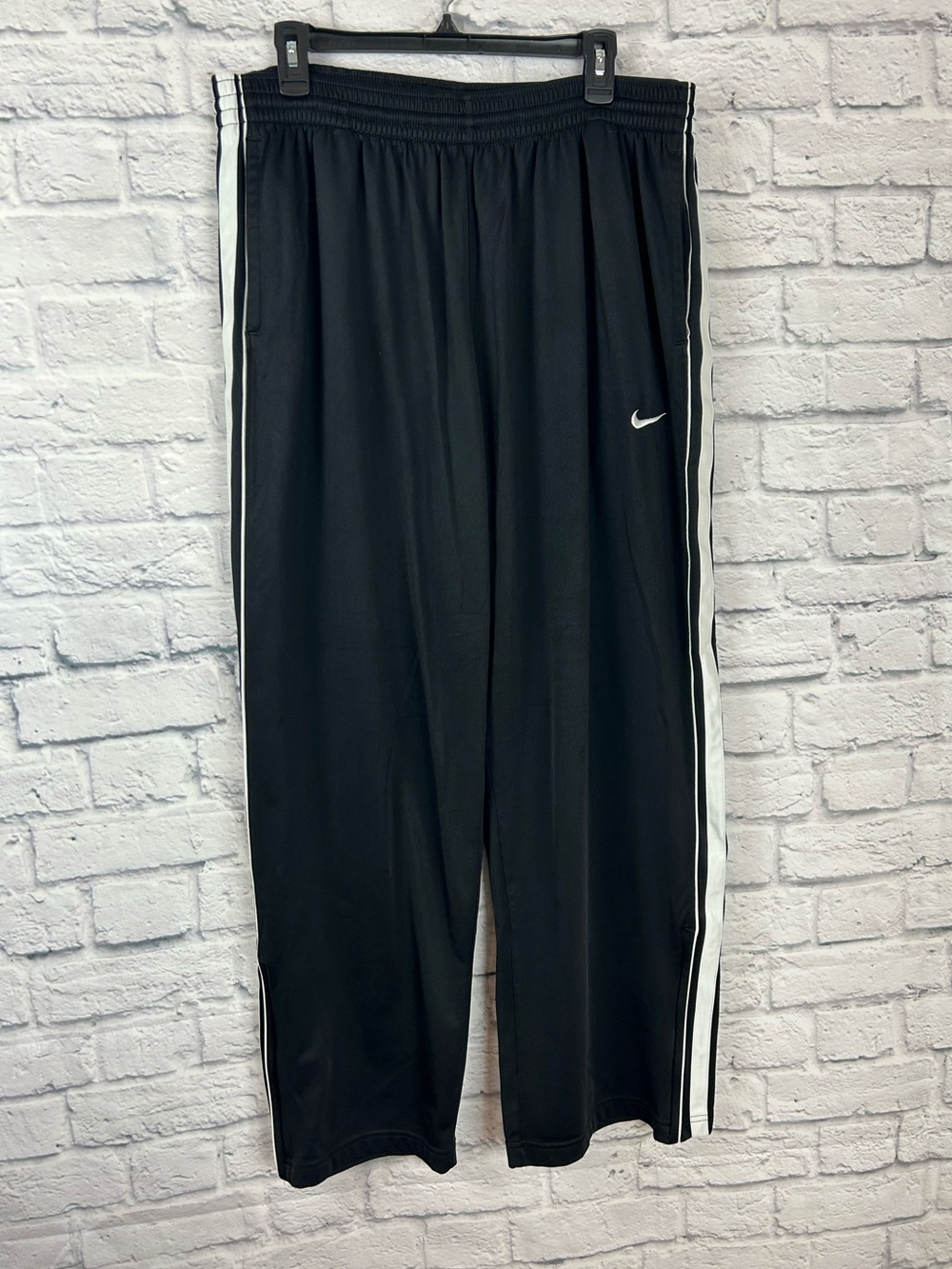 Nike Basketball XL Black Tearaway Track Pants Side Stripe Ankle Zip Athletic